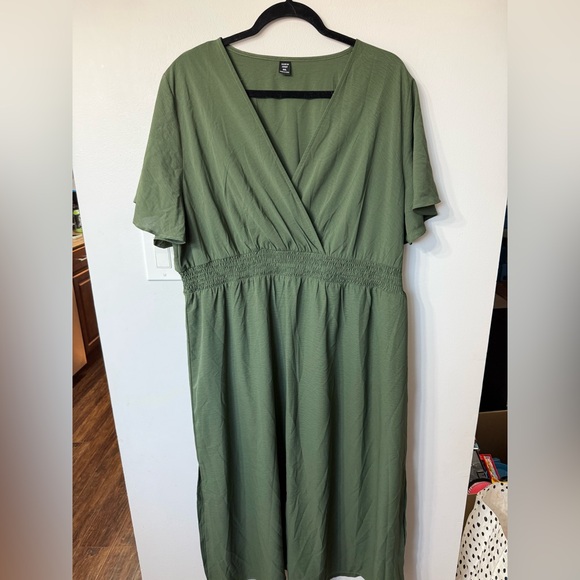 Dresses & Skirts - Army Green Waist Wrap and Ruffle Sleeve Dress